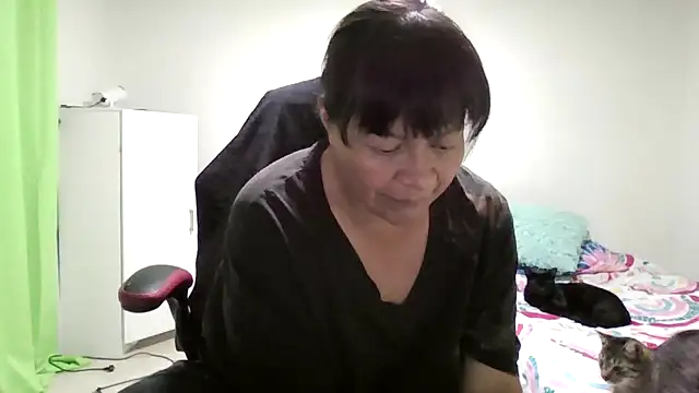 adri89-g online show from 07-19-26, 05:16