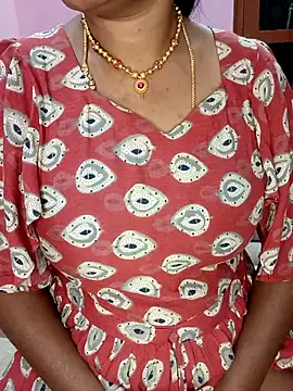 Snapshot of KannadaTamilTeluguBeauty chatting on 01-16-26, 02:54 KannadaTamilTeluguBeauty online show from 01-16-26, 02:54