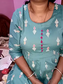 Snapshot of KannadaTamilTeluguBeauty chatting on 02-01-26, 03:21 KannadaTamilTeluguBeauty online show from 02-01-26, 03:21