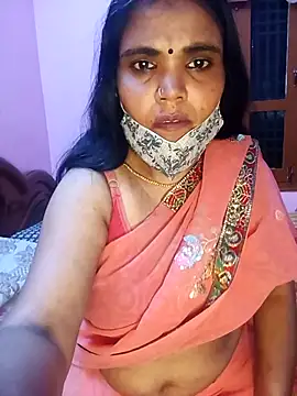 Snapshot of KannadaTamilTeluguBeauty chatting on 10-26-25, 01:00 KannadaTamilTeluguBeauty online show from 10-26-25, 01:00