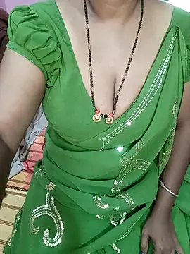 Snapshot of KannadaTamilTeluguBeauty chatting on 07-09-26, 04:57 KannadaTamilTeluguBeauty online show from 07-09-26, 04:57