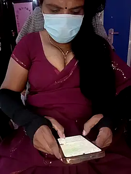 Snapshot of KannadaTamilTeluguBeauty chatting on 02-11-26, 08:14 KannadaTamilTeluguBeauty online show from 02-11-26, 08:14