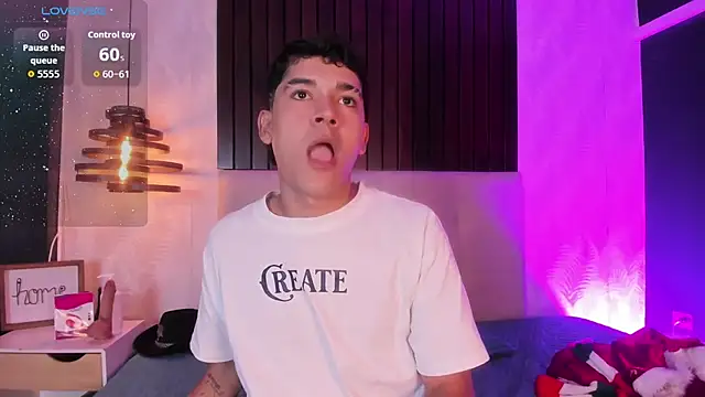 SandroVeyra online show from 12-22-25, 02:44