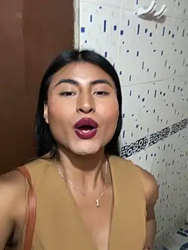 Snapshot of Michelle_Narvaez chatting on 10-20-25, 02:35 Michelle Narvaez online show from 10-20-25, 02:35
