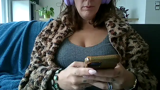 samantaatw online show from 09-25-25, 08:20