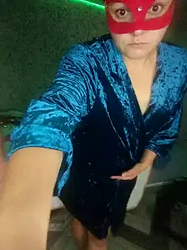 Lokomotivvv0707 online show from 10-09-25, 11:38