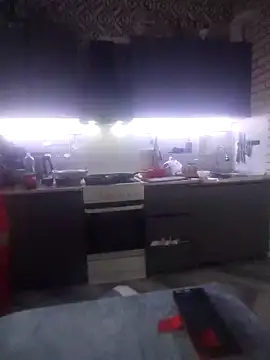 Lokomotivvv0707 online show from 10-09-25, 11:33