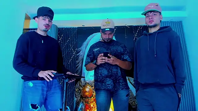 Snapshot of Iam_Steven chatting on 09-27-25, 12:33 Iam Steven online show from 09-27-25, 12:33