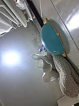 Aliciabloom online show from 11-06-25, 01:04