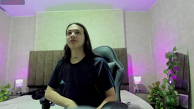 Snapshot of Almaazz chatting on 09-15-25, 07:47 Almaazz online show from 09-15-25, 07:47