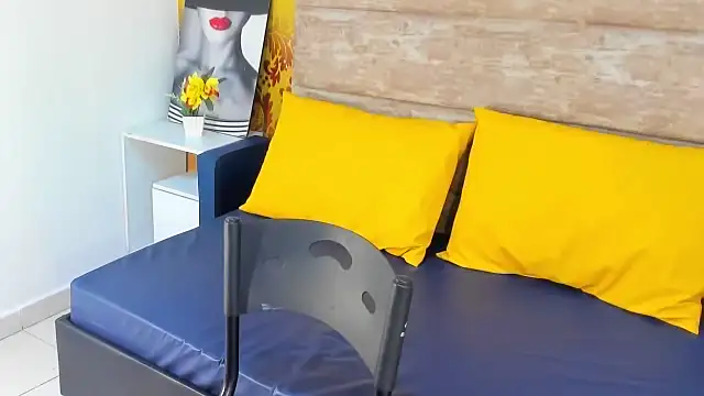 ElianaCollins online show from 11-10-25, 03:22