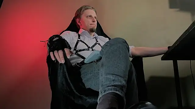 Vincent Hardman online show from 02-10-26, 08:19