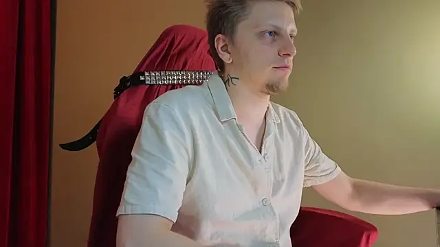 Snapshot of Vincent_Hardman chatting on 11-13-25, 08:24 Vincent Hardman online show from 11-13-25, 08:24