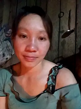 Snapshot of bonnie-00 chatting on 04-19-26, 01:12 bonnie-00 online show from 04-19-26, 01:12