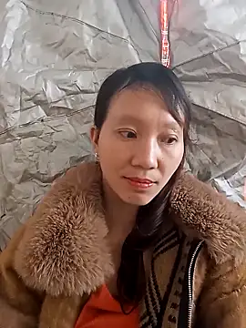 bonnie-00 online show from 11-18-25, 03:54