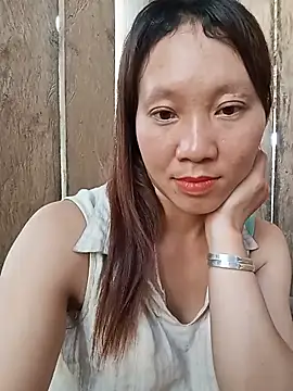Snapshot of bonnie-00 chatting on 07-03-26, 11:28 bonnie-00 online show from 07-03-26, 11:28