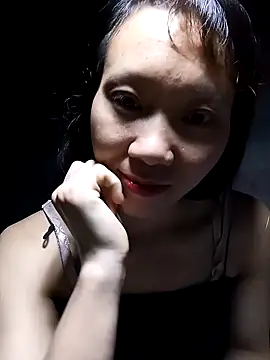 bonnie-00 online show from 10-28-25, 04:06