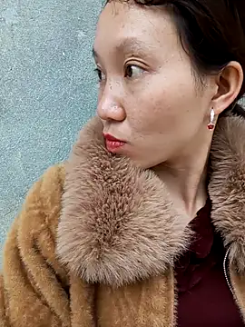 bonnie-00 online show from 11-17-25, 02:04