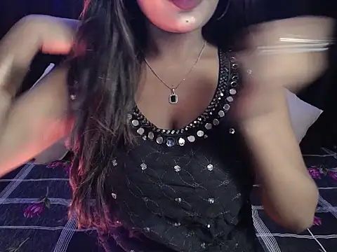 Naughtyy stripgirl online show from 02-02-26, 06:51