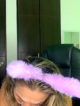 BunnyGlow50 online show from 11-25-25, 03:18