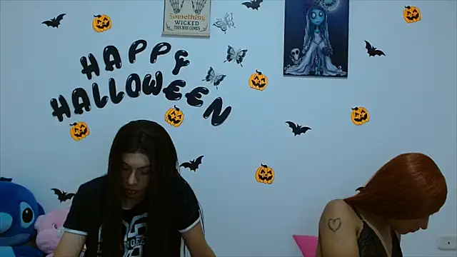 PinkLuna LolaBloom online show from 10-27-25, 11:55