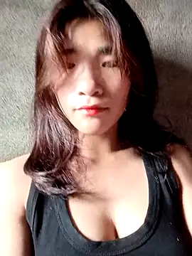 Snapshot of Mina-pusy chatting on 10-15-25, 01:15 Mina-pusy online show from 10-15-25, 01:15