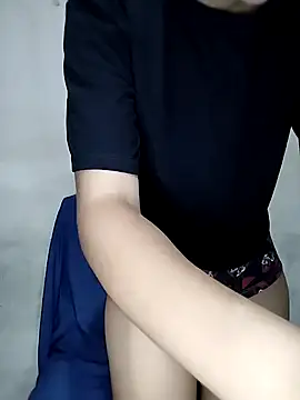 melzinhah03 online show from 04-05-26, 04:52