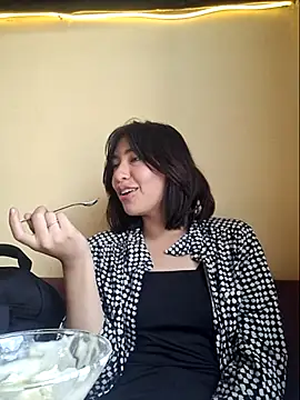 Sullyoonn online show from 03-24-26, 05:46