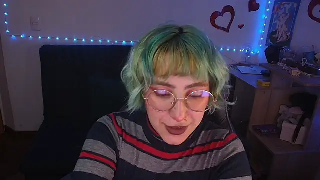 Snapshot of Miacatsito3 chatting on 07-21-26, 02:25 Miacatsito3 online show from 07-21-26, 02:25