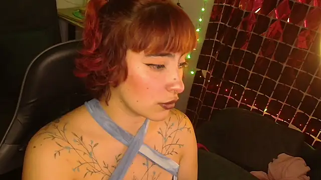 Miacatsito3 online show from 04-30-26, 01:56