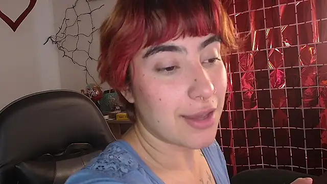 Snapshot of Miacatsito3 chatting on 02-20-26, 07:16 Miacatsito3 online show from 02-20-26, 07:16