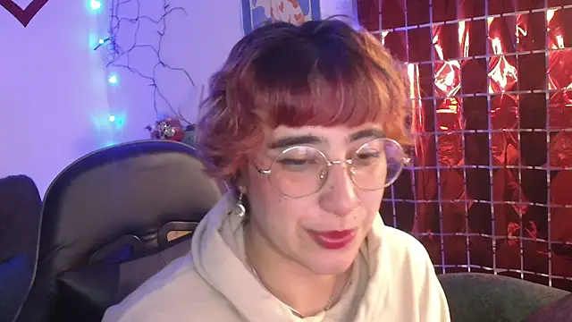 Snapshot of Miacatsito3 chatting on 02-27-26, 03:40 Miacatsito3 online show from 02-27-26, 03:40