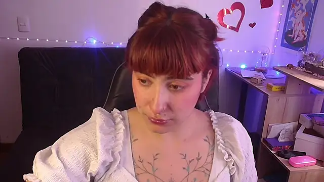 Miacatsito3 online show from 05-05-26, 05:27