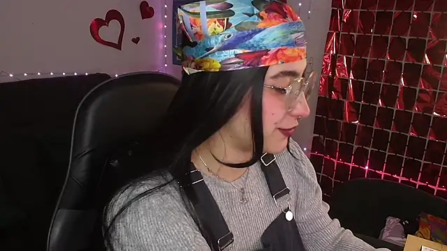 Miacatsito3 online show from 05-24-26, 02:33