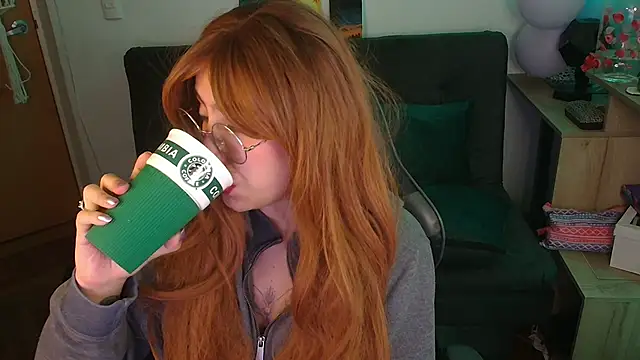 Miacatsito3 online show from 11-20-25, 02:23