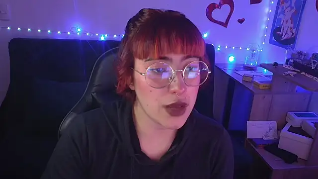 Miacatsito3 online show from 04-23-26, 04:52
