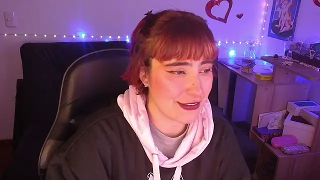 Miacatsito3 online show from 05-01-26, 12:15