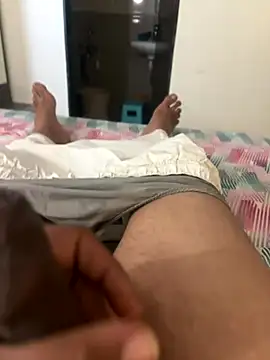 Snapshot of Adityashivani_143 chatting on 10-24-25, 10:58 Adityashivani 143 online show from 10-24-25, 10:58