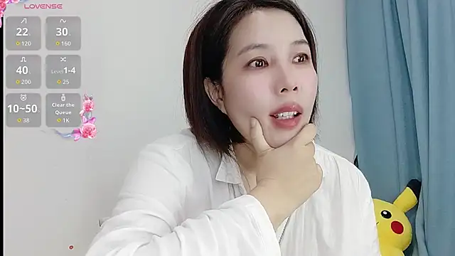 Snapshot of Miraitowa_ chatting on 06-27-26, 10:49 Miraitowa online show from 06-27-26, 10:49