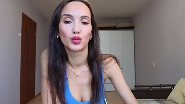 Lillian-Clark online show from 11-03-25, 11:14