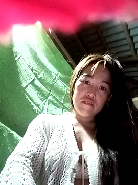 Snapshot of Vuong_x chatting on 09-27-25, 09:21 Vuong x online show from 09-27-25, 09:21
