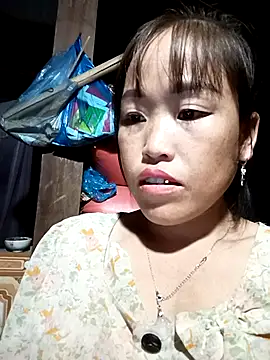 Snapshot of Vuong_x chatting on 09-16-25, 12:28 Vuong x online show from 09-16-25, 12:28