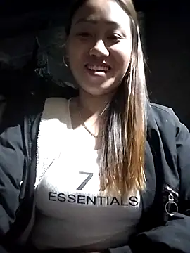 Snapshot of Dung_x chatting on 01-15-26, 09:45 Dung x online show from 01-15-26, 09:45