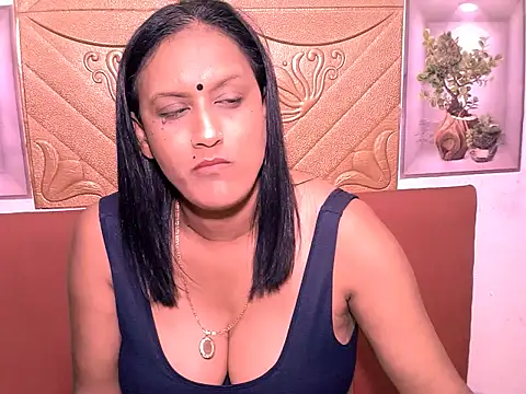 Indiansexyboobs18 online show from 04-26-26, 04:54
