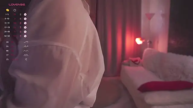 Frences Eyes online show from 09-17-25, 12:40