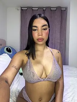 Snapshot of karolaalcendra chatting on 02-05-26, 04:19 karolaalcendra online show from 02-05-26, 04:19