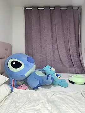 Snapshot of karolaalcendra chatting on 02-21-26, 01:18 karolaalcendra online show from 02-21-26, 01:18