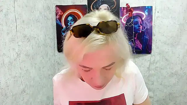 EmmaCat  online show from 03-14-26, 05:46