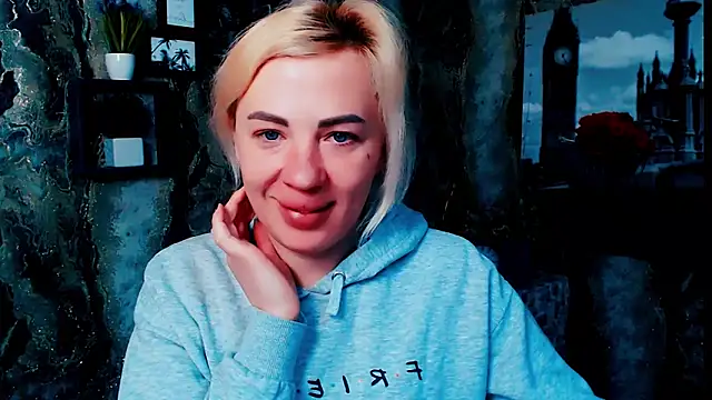 EmmaCat  online show from 02-28-26, 06:02