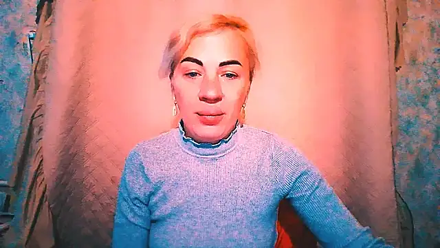 EmmaCat  online show from 10-06-25, 04:35